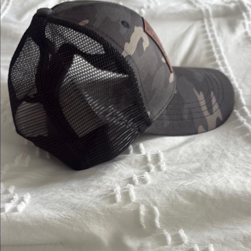 Camouflage Mesh Trucker Hat - Picture 5 of 5
